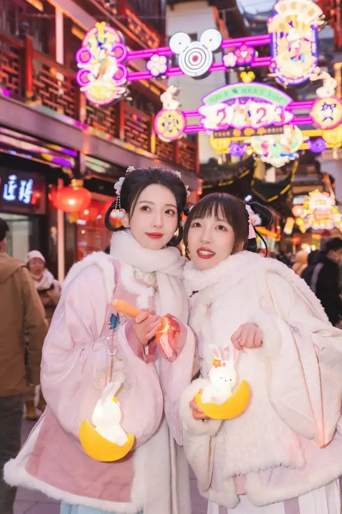 波动少女 下载游戏截图